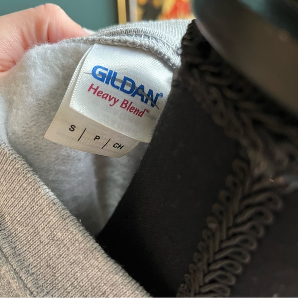 Amsterdam Sweater - Picture 4 of 4